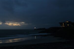 Phare de Kerorvan depuis plage de Portez