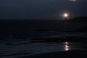 Phare de Kerorvan depuis plage de Portez